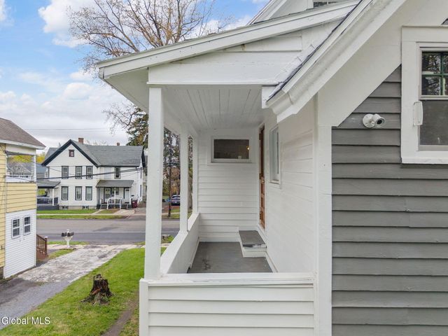 170 Kingsboro Avenue, Gloversville, NY 12078