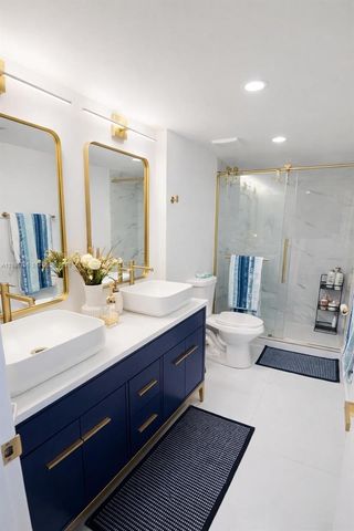 671 NE 195th St 219-E, Miami, FL 33179