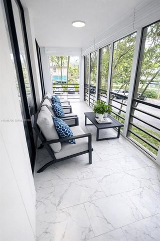 671 NE 195th St 219-E, Miami, FL 33179