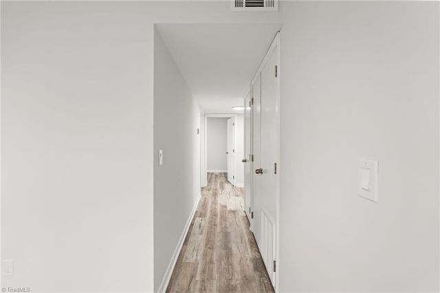 680 NE Amanda Place, Winston-salem, NC 27101