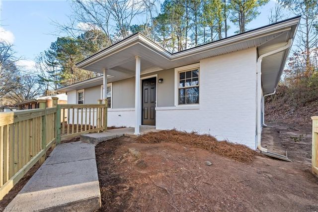 680 NE Amanda Place, Winston-salem, NC 27101