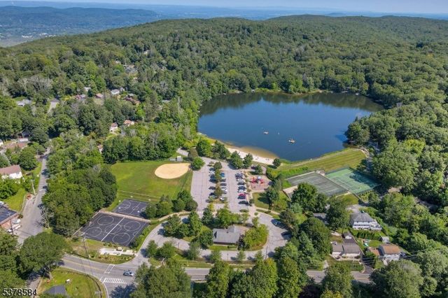 134 Birch Rd, Vernon Twp., NJ 07422