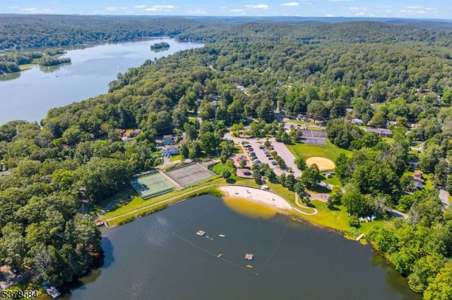 134 Birch Rd, Vernon Twp., NJ 07422