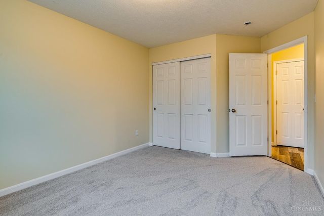 1038 Golden Oak Drive, Hamilton, OH 45013