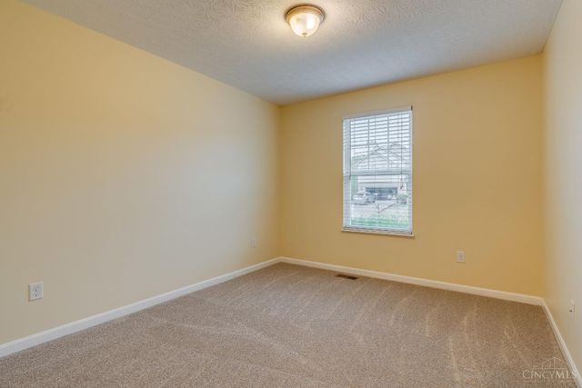 1038 Golden Oak Drive, Hamilton, OH 45013