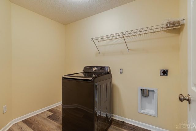 1038 Golden Oak Drive, Hamilton, OH 45013