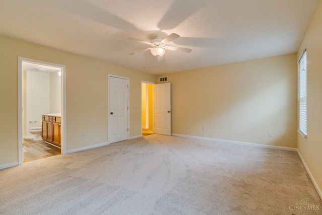 1038 Golden Oak Drive, Hamilton, OH 45013