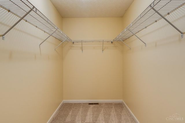 1038 Golden Oak Drive, Hamilton, OH 45013