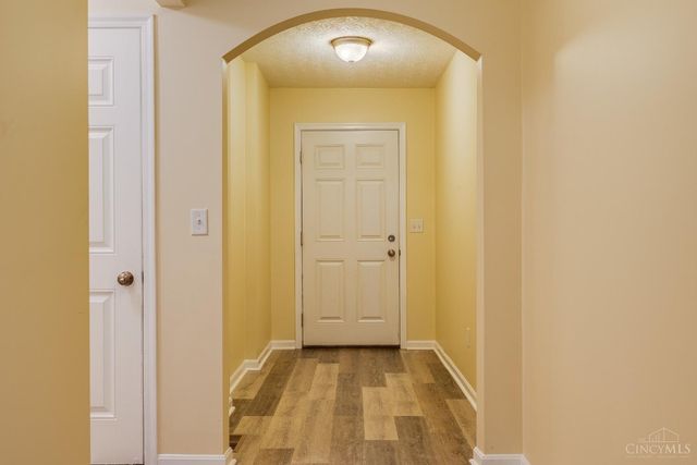 1038 Golden Oak Drive, Hamilton, OH 45013