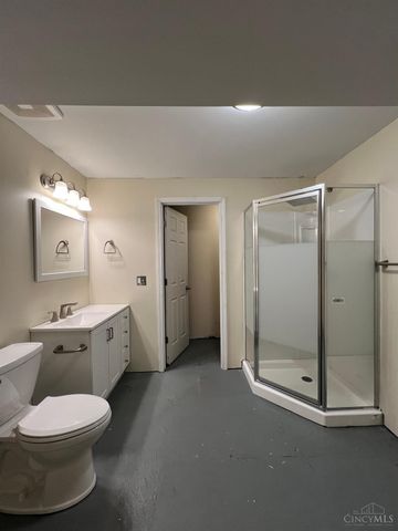 1038 Golden Oak Drive, Hamilton, OH 45013