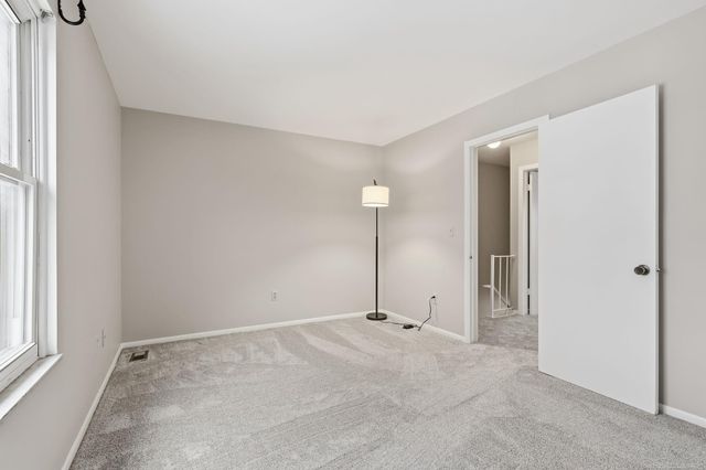 31610 Green Meadow Lane, Warren, MI 48093