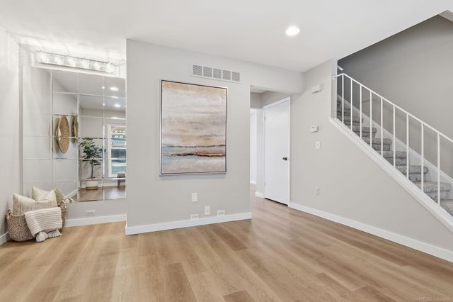 31610 Green Meadow Lane, Warren, MI 48093