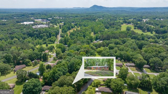 136 Briarwood Drive, Toccoa, GA 30577