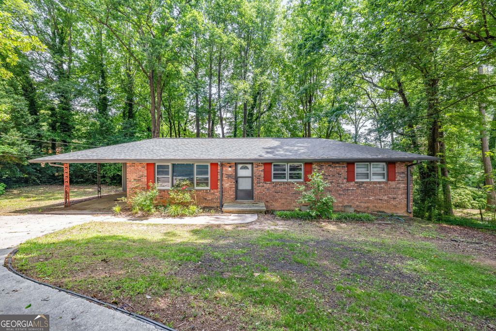 136 Briarwood Drive, Toccoa, GA 30577