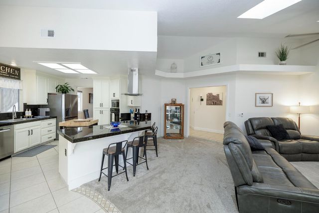 230 Meyenberg Ave, Ripon, CA 95366