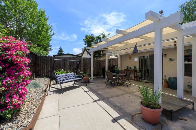 230 Meyenberg Ave, Ripon, CA 95366