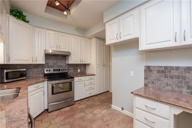 3535 Santa Fe St 10, Corpus Christi, TX 78411