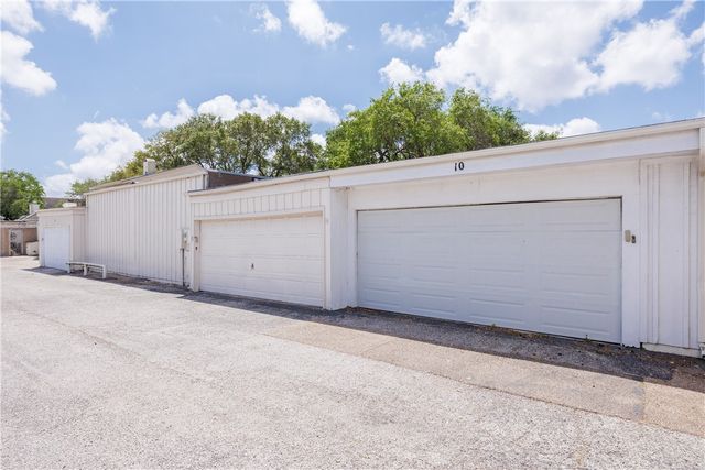 3535 Santa Fe St 10, Corpus Christi, TX 78411