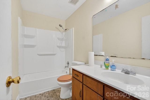 1713 Ranchwood Drive, Charlotte, NC 28217