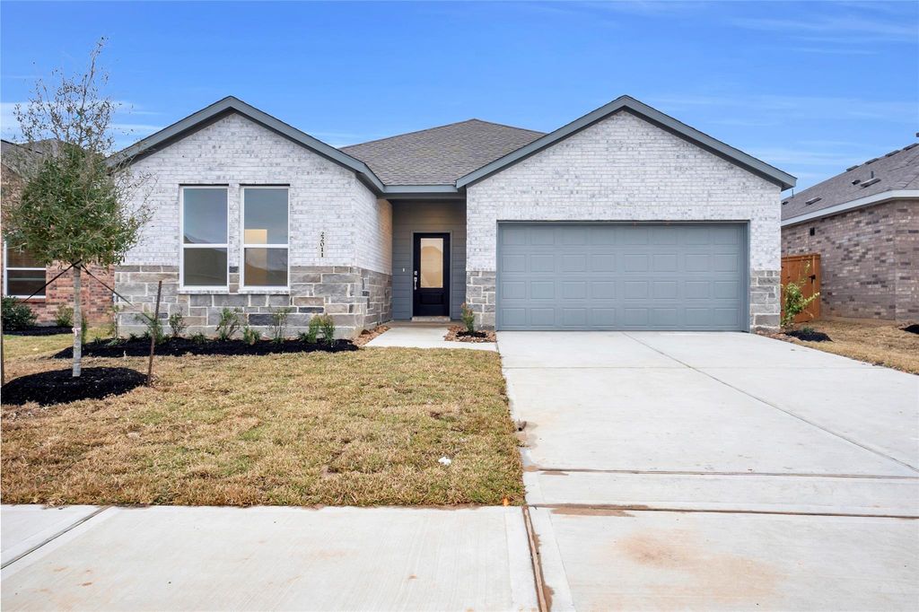 5402 Calico Bass Court, Baytown, TX 77521