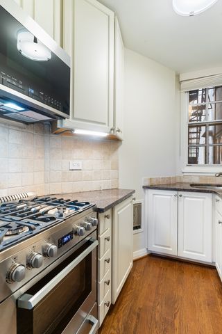 70 E Scott Street 307, Chicago, IL 60610