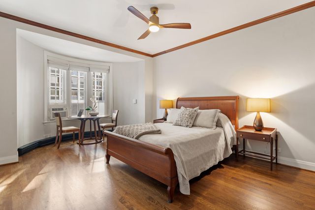 70 E Scott Street 307, Chicago, IL 60610