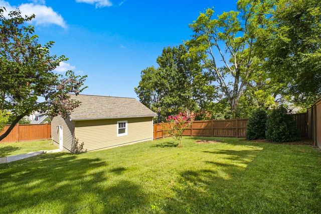 1912 Ashwood Ave, Nashville, TN 37212