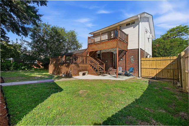1235 Fort Drive, Hanahan, SC 29410