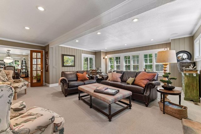 6880 Lotus Trail, Chanhassen, MN 55317