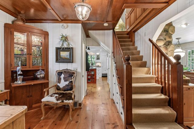 6880 Lotus Trail, Chanhassen, MN 55317