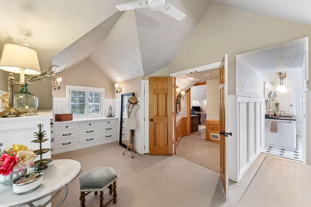 6880 Lotus Trail, Chanhassen, MN 55317