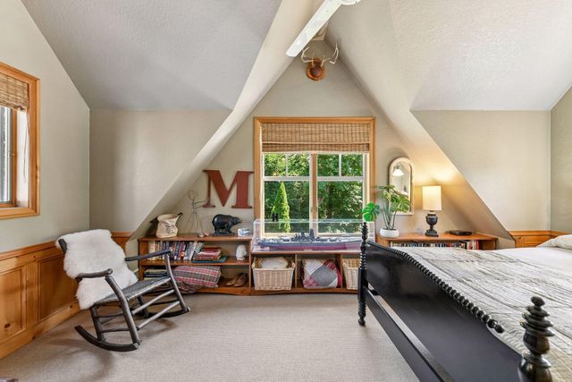 6880 Lotus Trail, Chanhassen, MN 55317