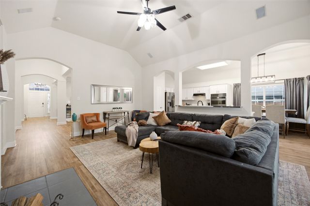 5101 Lake Crest Drive, Mckinney, TX 75071