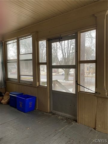 811 Oswego St, Salina, NY 13088