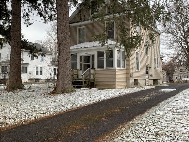 811 Oswego St, Salina, NY 13088