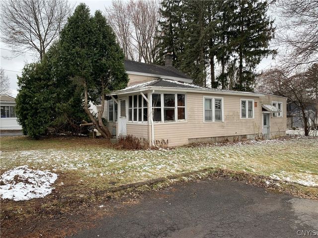 811 Oswego St, Salina, NY 13088