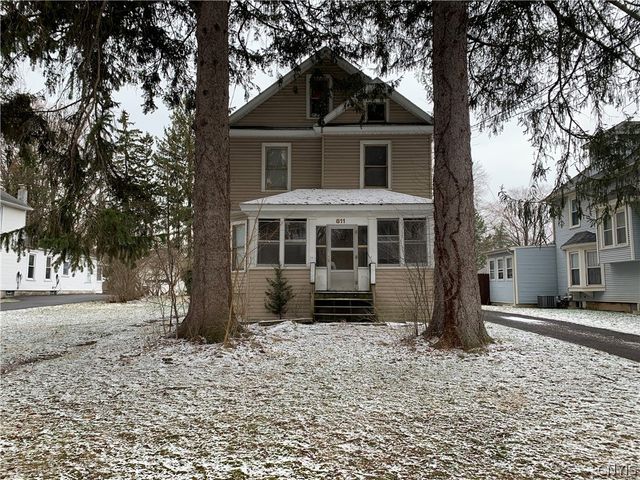 811 Oswego St, Salina, NY 13088