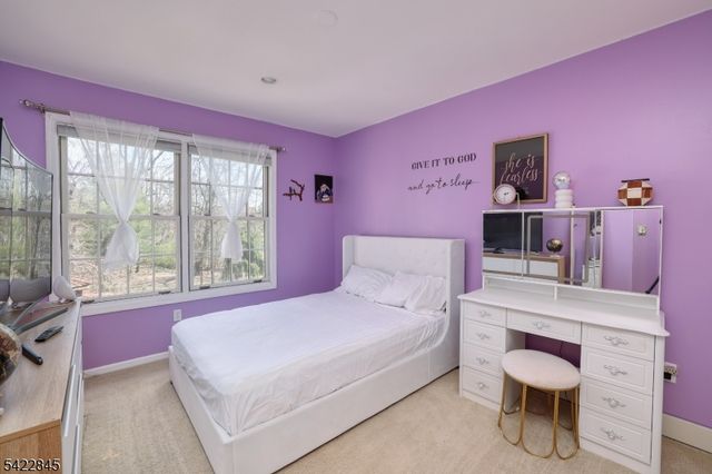 15 Scenic Dr, Ewing Twp., NJ 08628