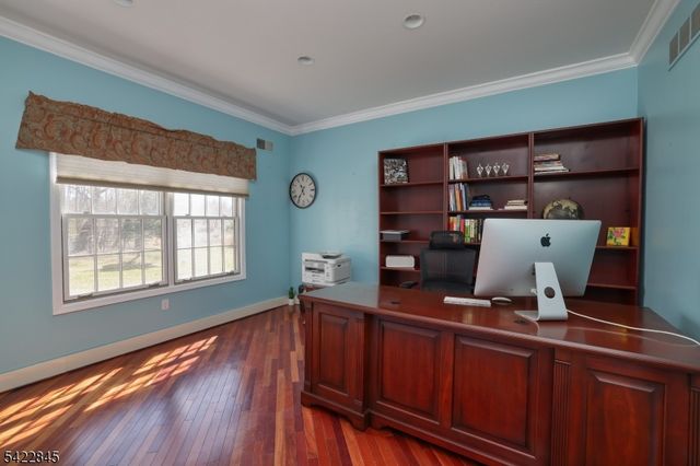 15 Scenic Dr, Ewing Twp., NJ 08628