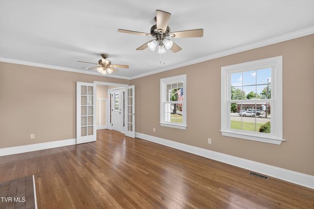 720 Bluff City Highway, Bristol, TN 37620