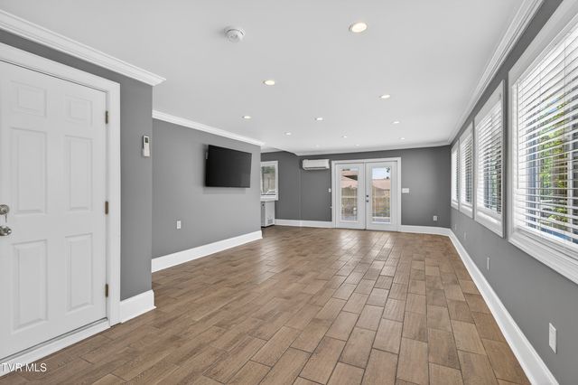 720 Bluff City Highway, Bristol, TN 37620