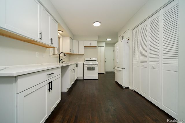 5445 Frankwill Avenue, Independence Charter Township, MI 48346