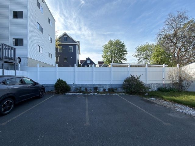 49 Heath St 2, Somerville, MA 02145
