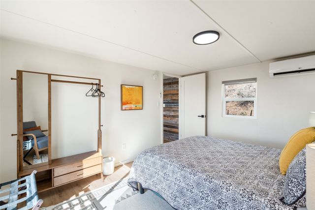89 Coyote Crossing, Santa Fe, NM 87508