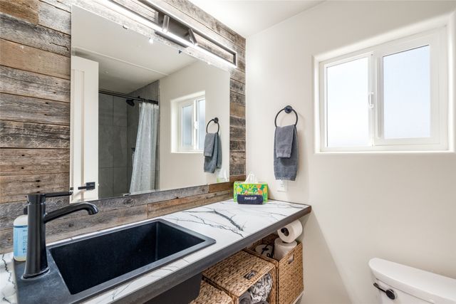 89 Coyote Crossing, Santa Fe, NM 87508