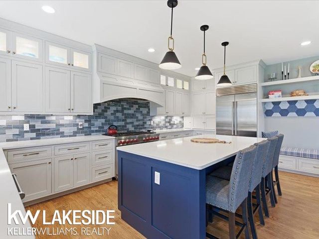 5345 BRISTOL PARKE Circle, Independence Twp, MI 48348