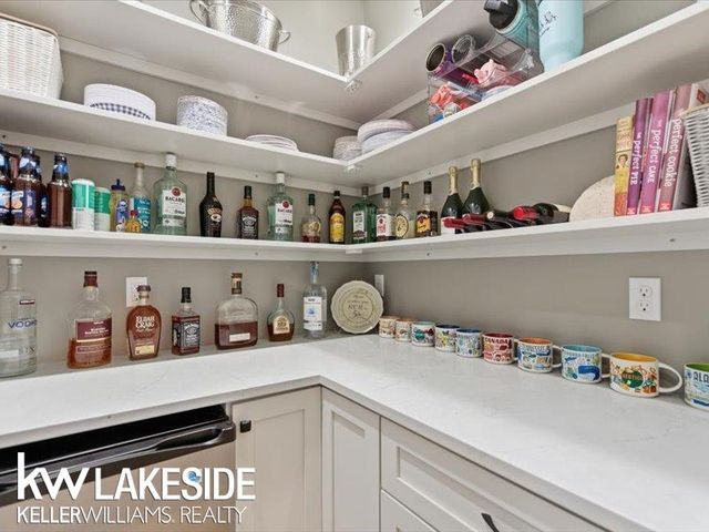 5345 BRISTOL PARKE Circle, Independence Twp, MI 48348