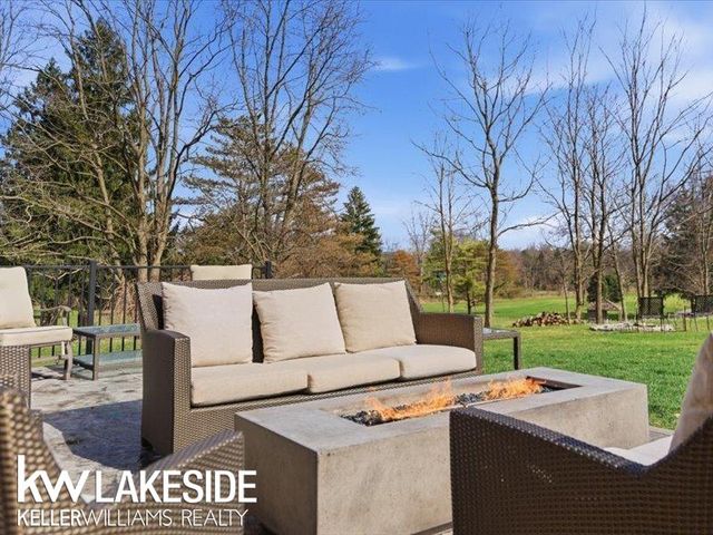 5345 BRISTOL PARKE Circle, Independence Twp, MI 48348