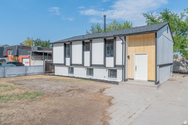 6657 S KENTUCKY DR, West Jordan, UT 84084