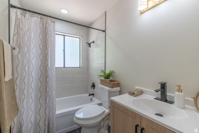 6657 S KENTUCKY DR, West Jordan, UT 84084